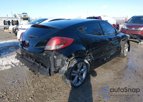 2012 Hyundai Veloster Base W/Red/Black z USA, uszkodzony, nr VIN KMHTC6AD6CU074895